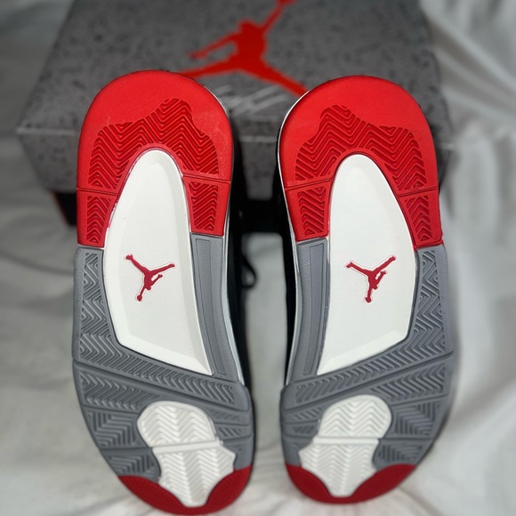 JORDAN 4 RETRO 'BRED REIMAGINED' - Picture 5 of 9